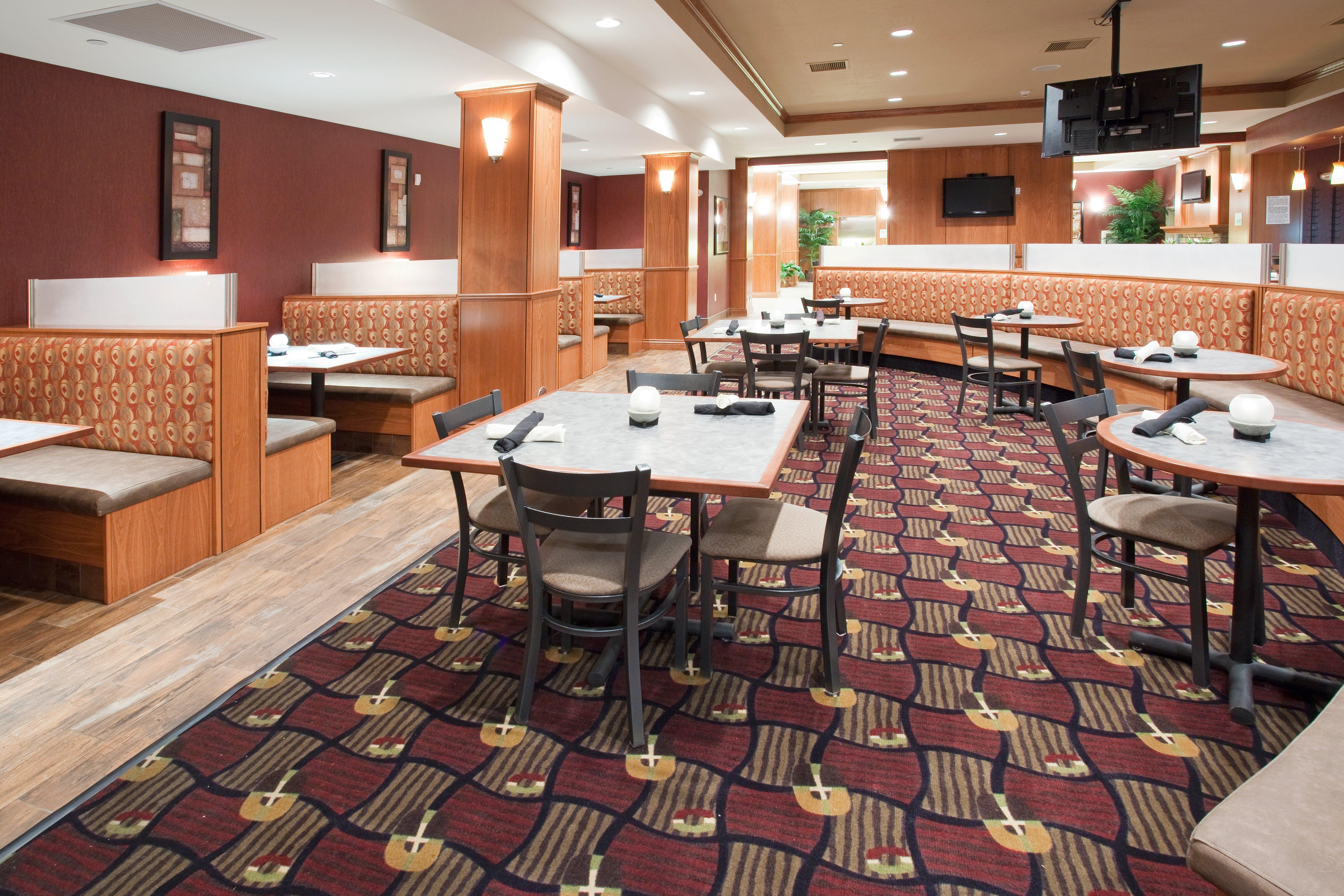 Holiday Inn Hotel & Suites Grand Junction-Airport By Ihg Exterior photo