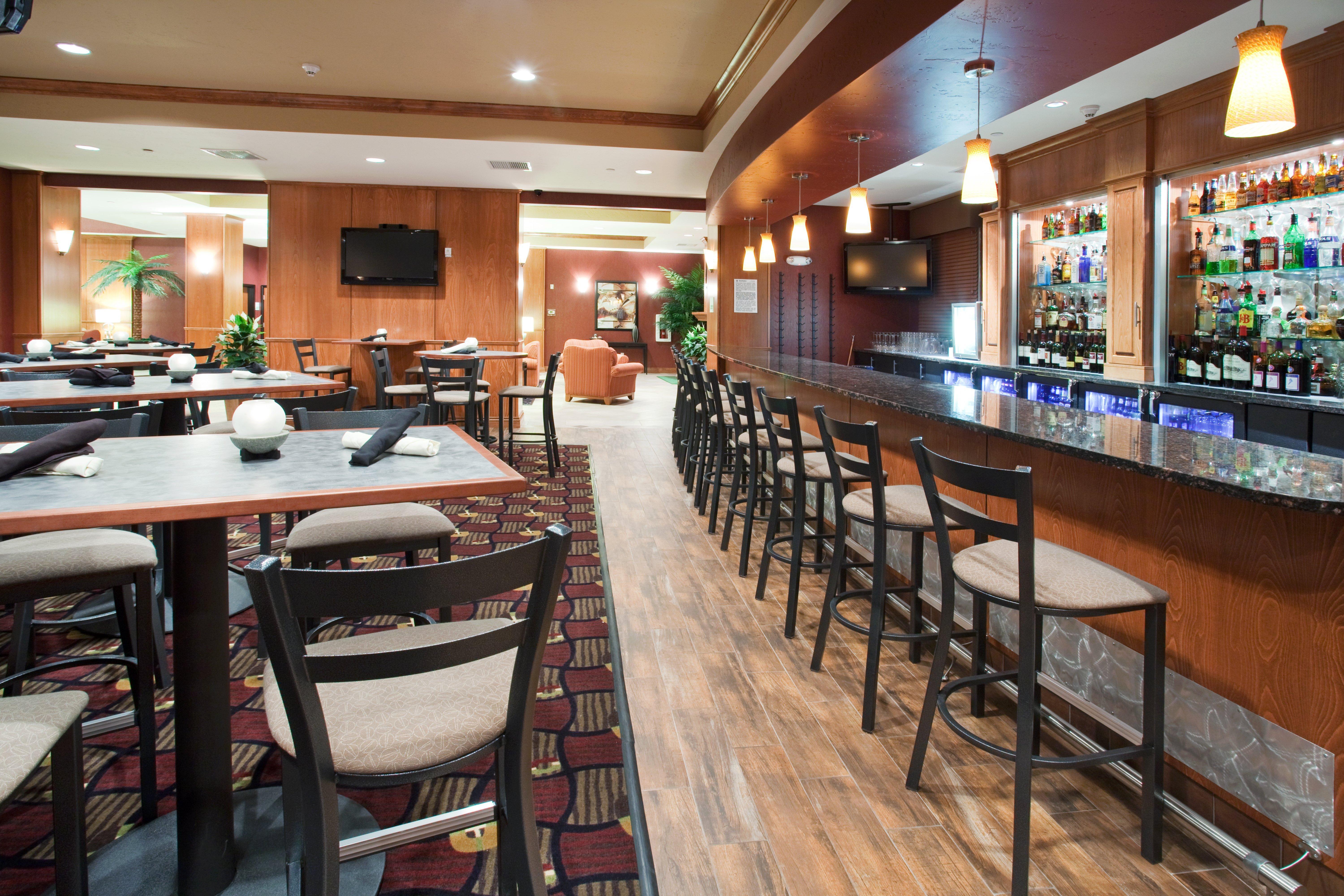 Holiday Inn Hotel & Suites Grand Junction-Airport By Ihg Exterior photo